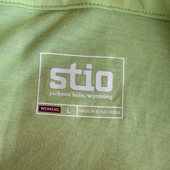 Stio Women's Bright Green Button Up Long Sleeve Shirt Size large - Picture 8 of 9